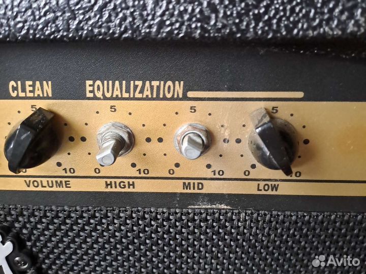 Гитарный комбоусилитель 35ватт