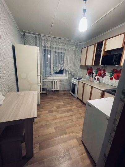2-к. квартира, 58 м², 1/9 эт.
