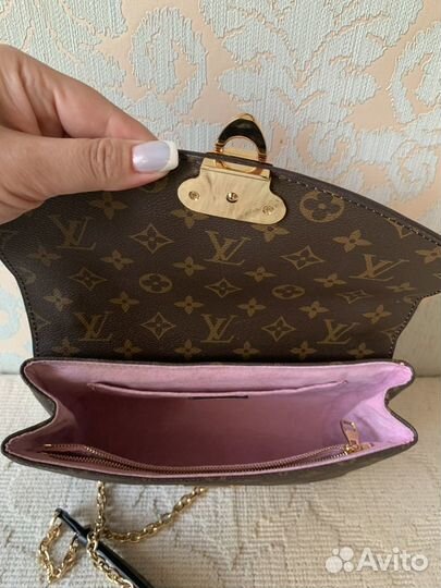 Сумка Louis Vuitton кожа