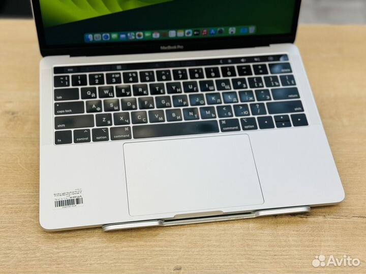 Топовый MacBook Pro 13 2019 Core i5 + 16 Gb RAM