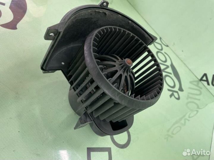 Мотор печки Volkswagen Touareg 7L рест. 2 2008