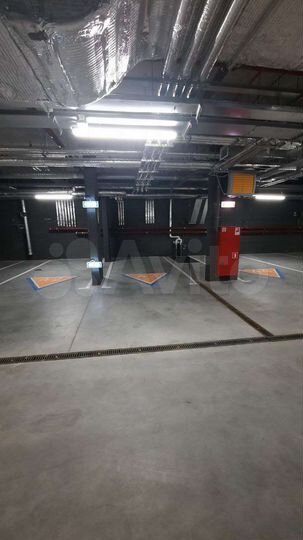 Машиноместо, 13 м²