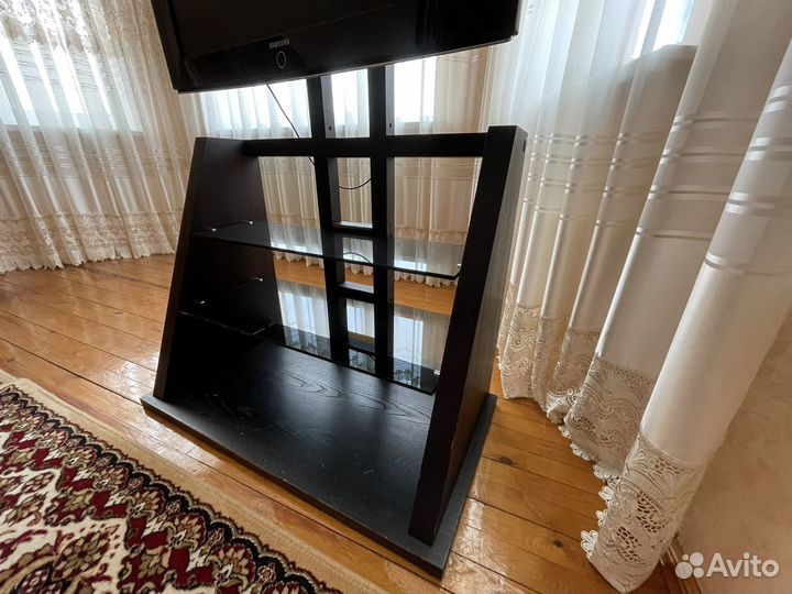 Подставка для телевизора