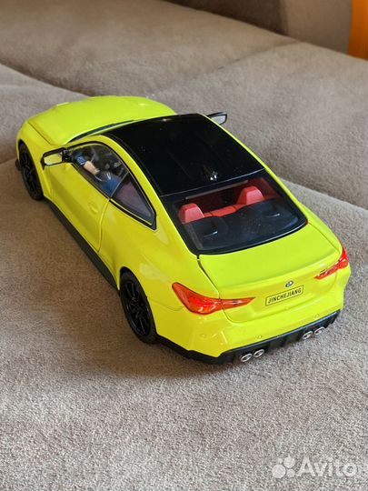 Модель металлическая bmw M4 1:24