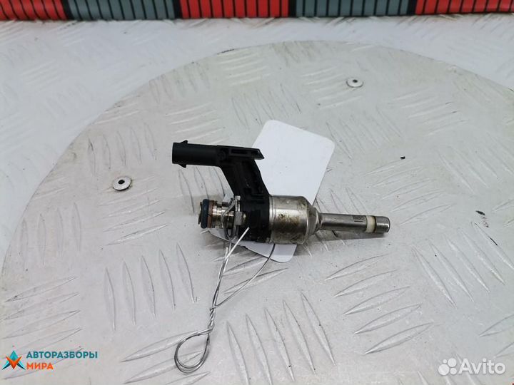 Форсунка Volkswagen Golf 6 2011 03F906036B