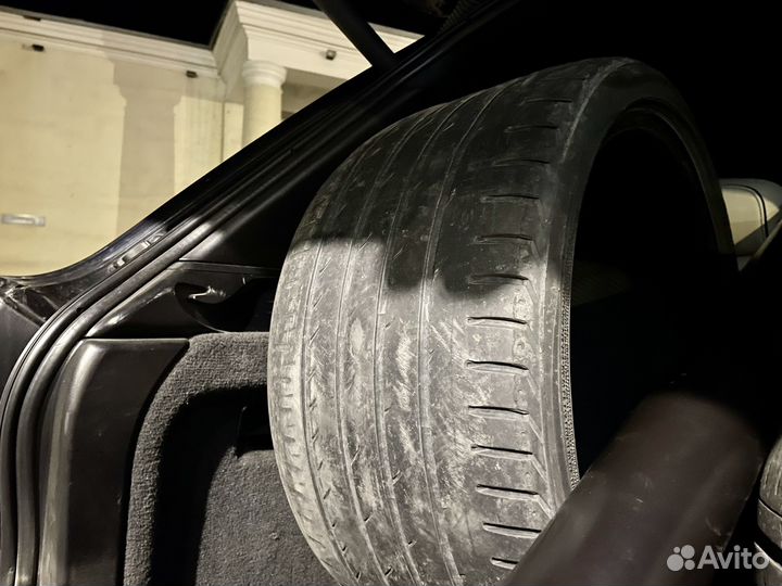 Yokohama Advan Sport V105 255/35 R19 и 285/30 R19