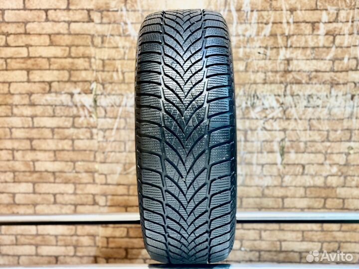 Goodyear UltraGrip Ice 2 215/60 R16