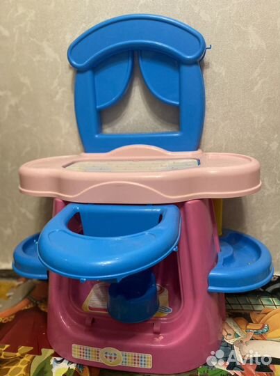 Детский столик/кухня+ пупс