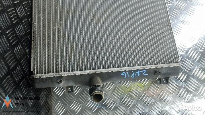 Радиатор (основной) Volkswagen Passat B7 2012