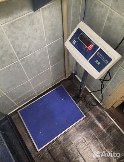 Весы торговые,напольные 150 кг