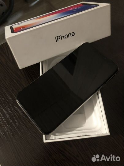 iPhone X, 64 ГБ