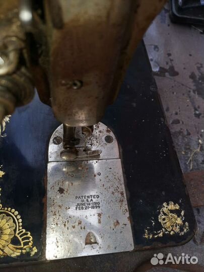 Швейная машинка singer