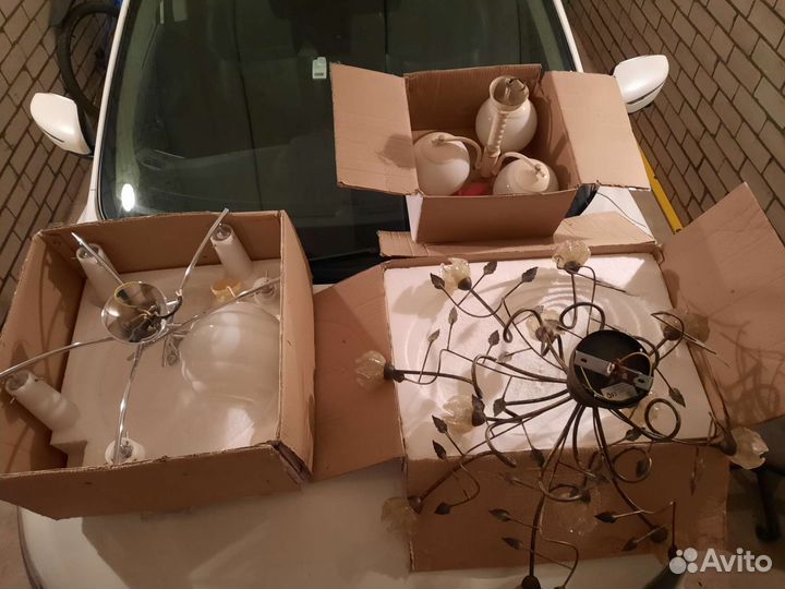 Люстры потолочные