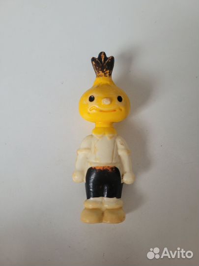 Игрушка чиполлино СССР, колкий пластик