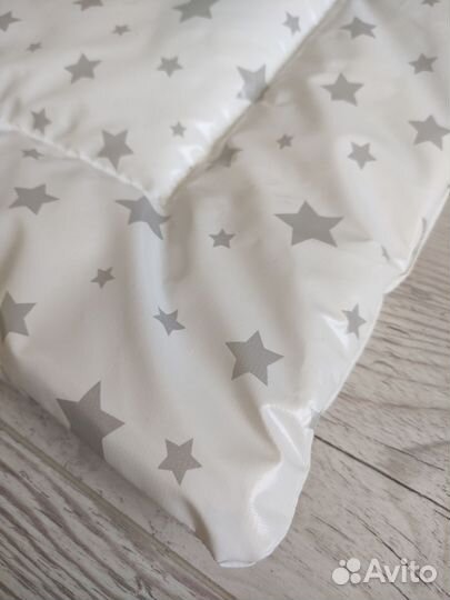 Матрасик на пеленальный столик