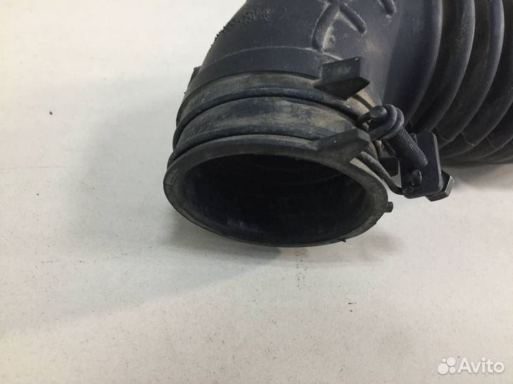 Патрубок воздушного фильтра Hyundai Solaris 2010-2