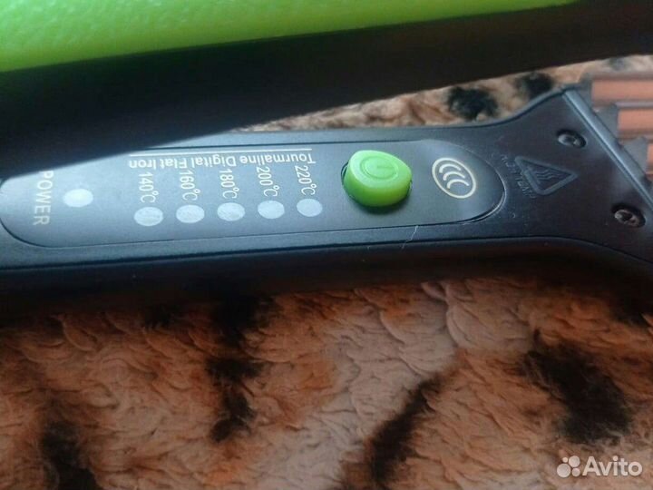 Утюжок для волос