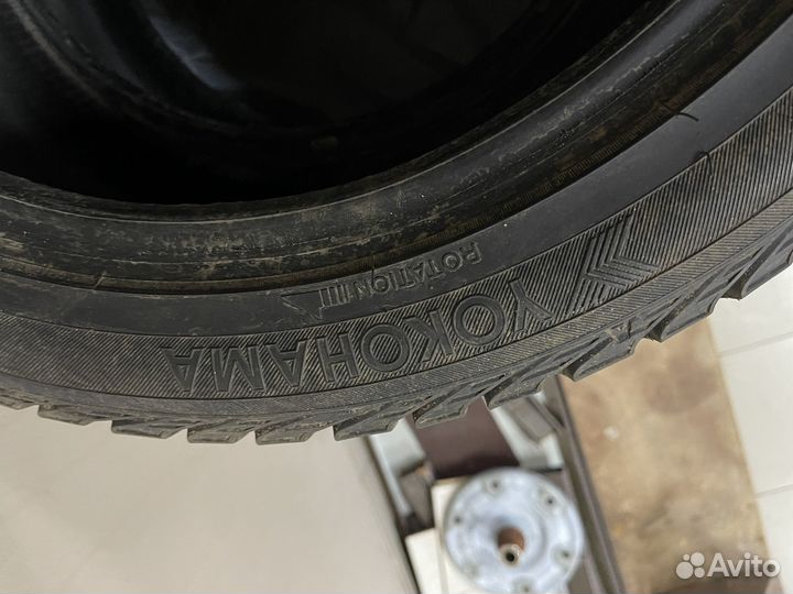 Yokohama Ice Guard Stud IG55 235/45 R18 98T