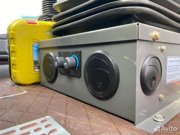 Фронтальный погрузчик Fort 33, 2023