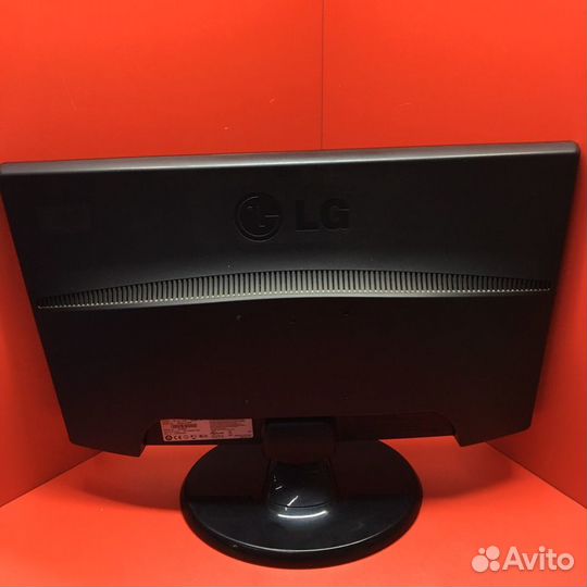 Монитор LG w2243sv (17983)