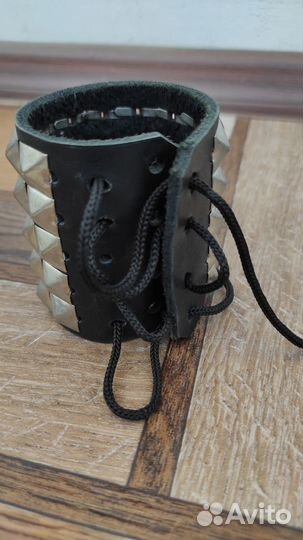 Браслет-напульсник из натуральной кожи