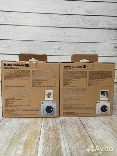 Фотоаппарат моментальной печати Instax square SQ1