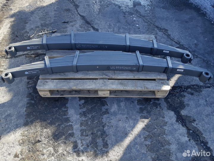 Рессора передняя в сборе. WG9931524011