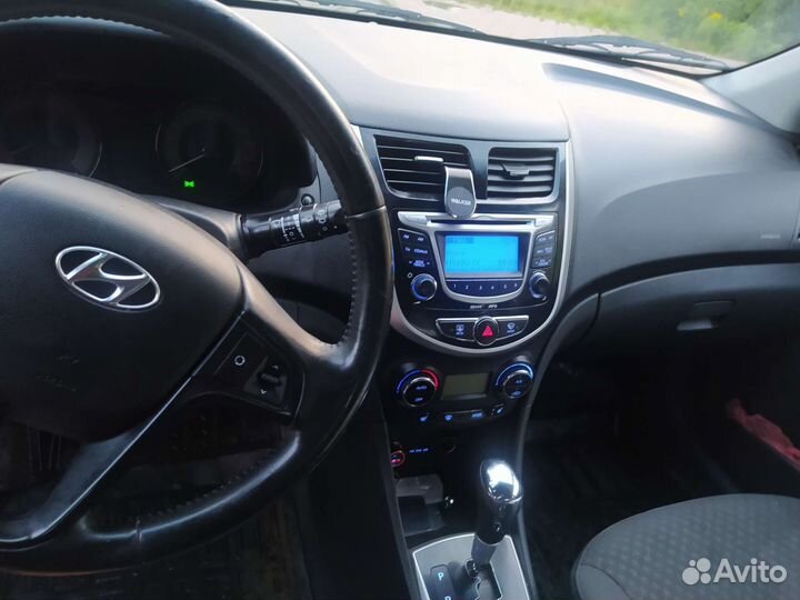 Hyundai Solaris 1.6 AT, 2012, 106 000 км
