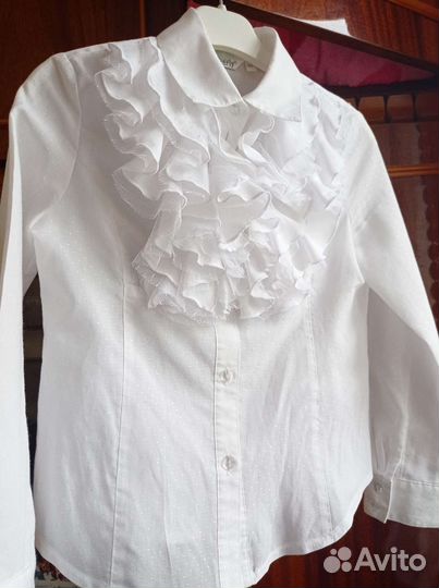 Школьные блузки и футболки