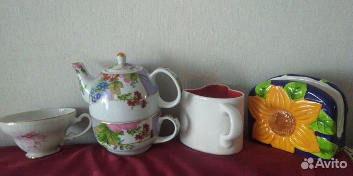 Тарелки,супница, набор чайник,салфетница и тд