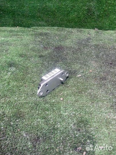 Датчик удара боковой BMW 5 серия