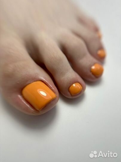 Модель на маникюр и педикюр