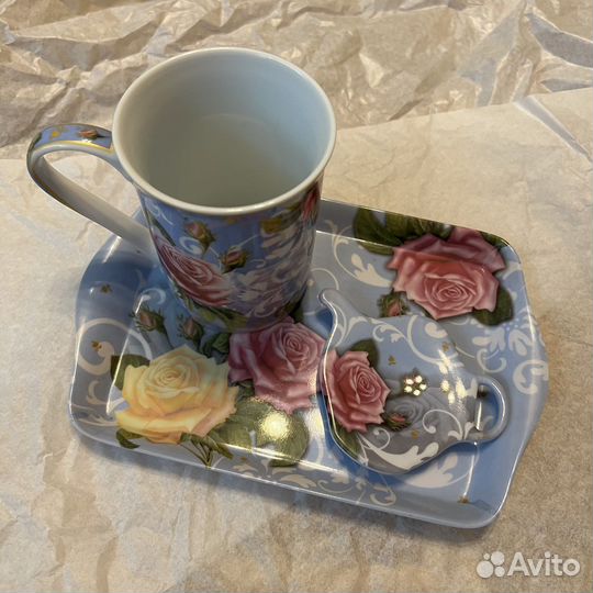 Набор посуды кружка поднос подставка