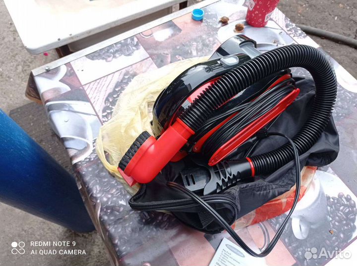 Автомобильный пылесос Black&Decker PAV 1205