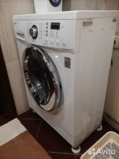 Стиральная машина LG. Б/у, в рабочем состоянии