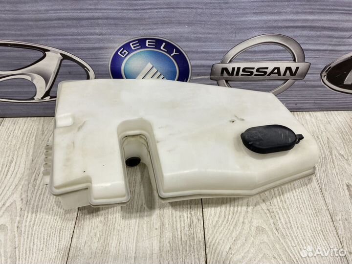 Бачок омывателя renault duster