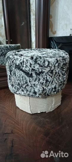 Каракулеая шапка