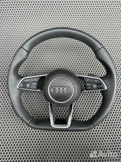 Руль Audi TT 8S