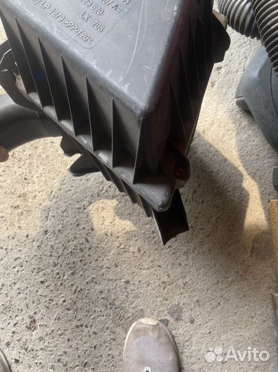 Корпус воздушного фильтра фабия