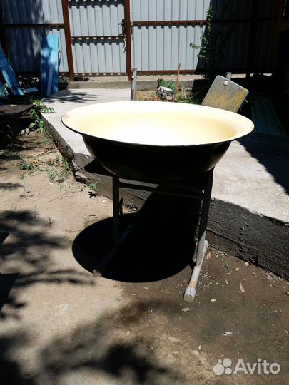 Таз эмалированной б/у