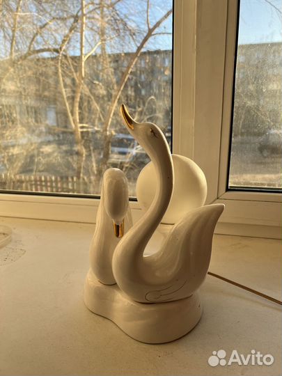 Лебедь светильник