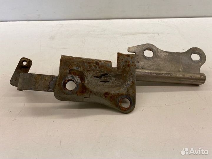 Петля капота правая Kia Spectra седан S6D 2008