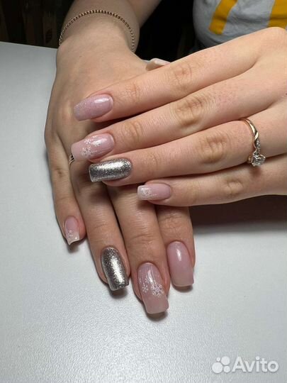 Маникюр с покрытием 900