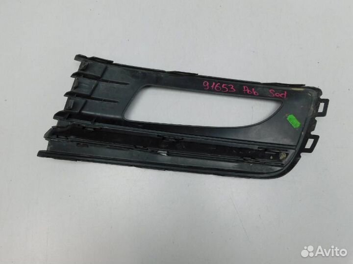 Решетка в бампер правая Volkswagen Polo