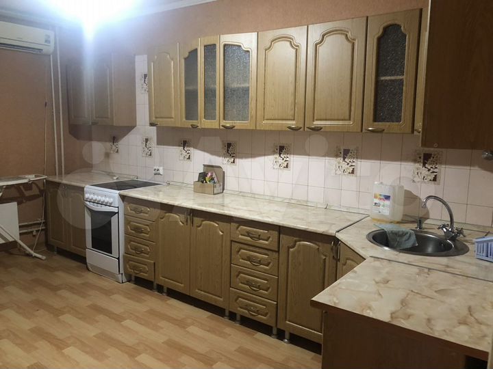 2-к. квартира, 67 м², 13/16 эт.