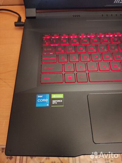 Мощный ноутбук MSI Katana