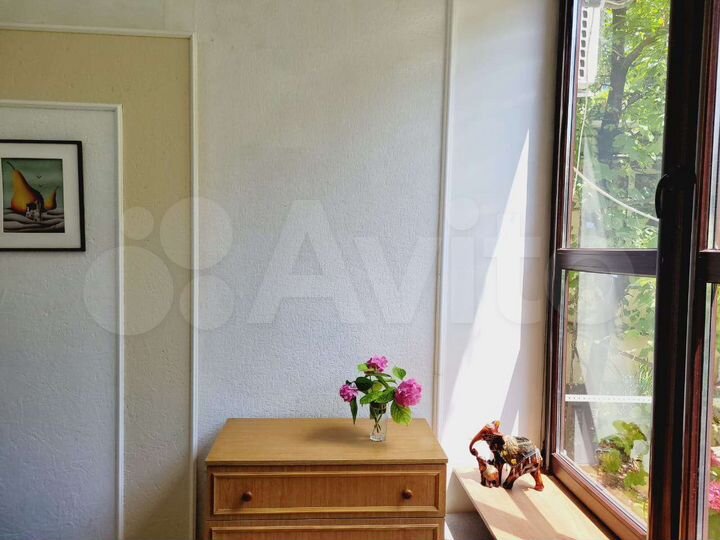 Комната 10 м² в 2-к., 1/2 эт.