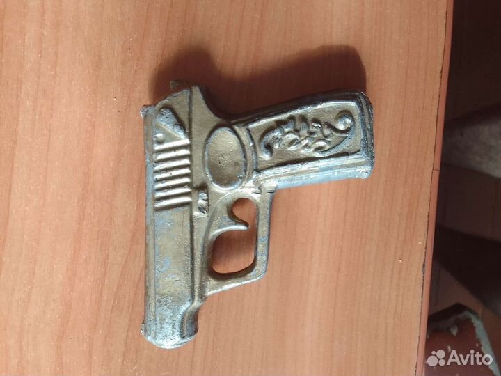 Пистолет игрушечный из СССР