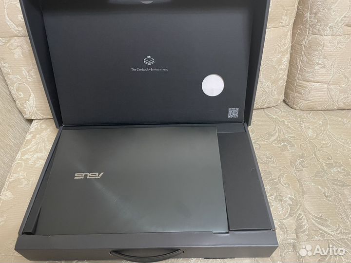 Asus zenbook 13.3 oled i5