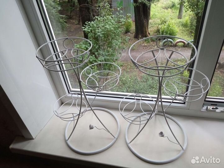 Подставка для цветов